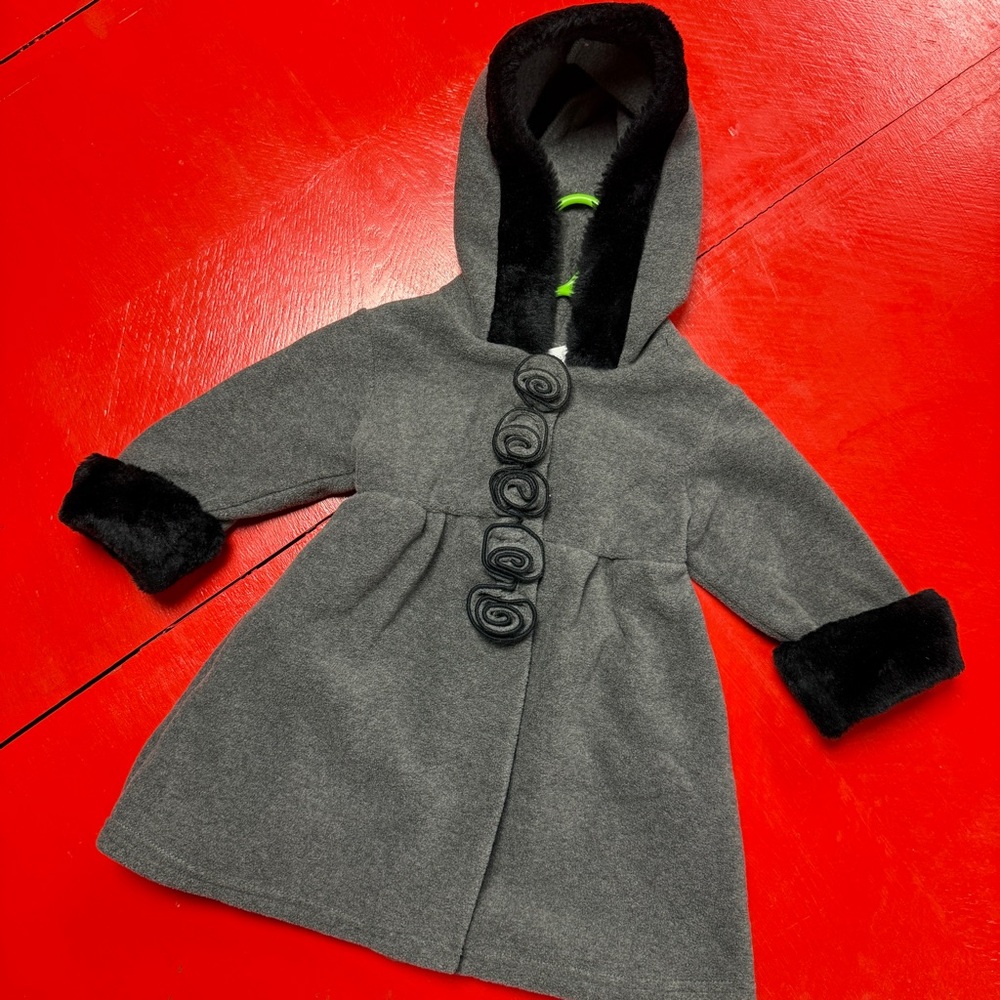 STARTING OUT GRAY AND BLACK FUZZY HOODED COAT